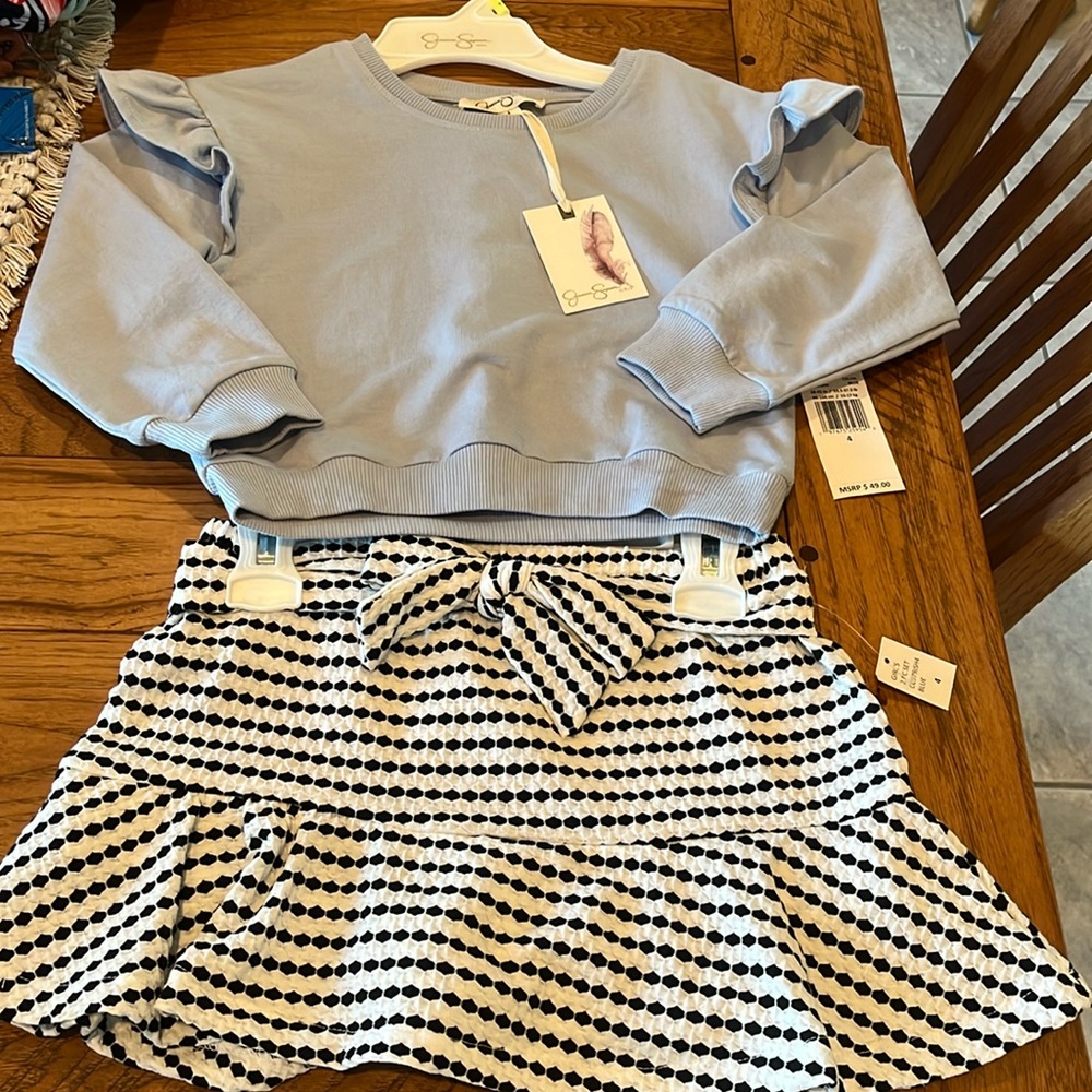 JESSICA SIMPSON 2-PIECE SKORT OUTFIT. NWT